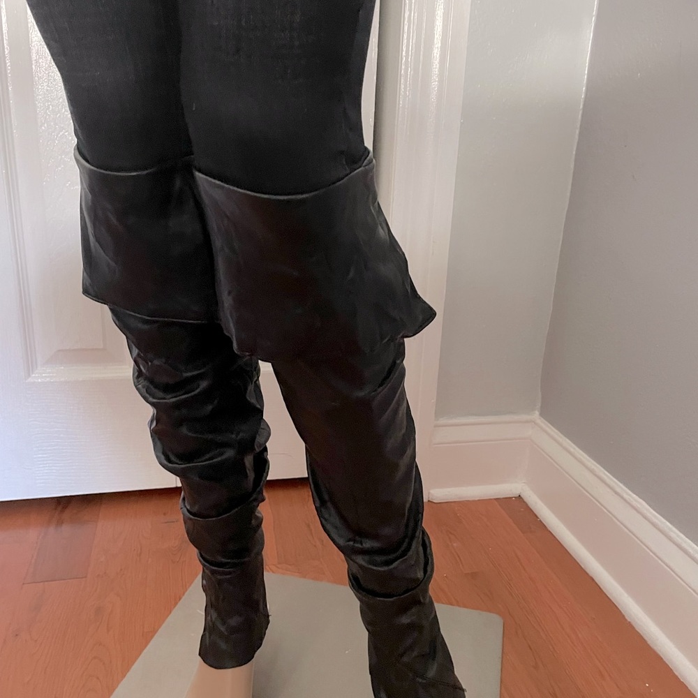 New- unique black jeans with boot attachments